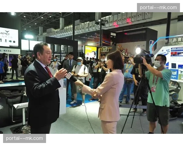 体育媒体生态步入轻量化周期，小微转播团队获技术增益